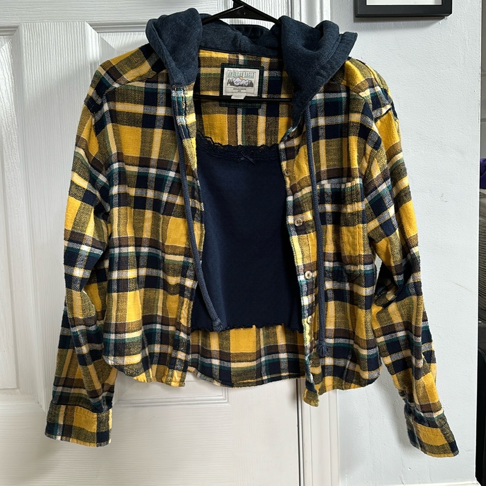 American Eagle Women’s Flannel Crop Midweight Shirt with Hood and Camisole Small